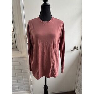 Vuori Long Sleeve Feather Tee Small Athleisure layered classic minimalist